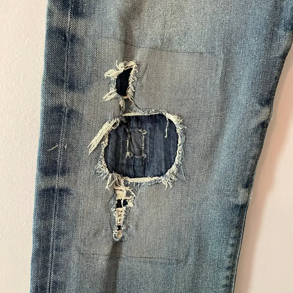 Diesel Buster Button Fly Light Wash Distressed Jeans Straight Men's size 33 x 32